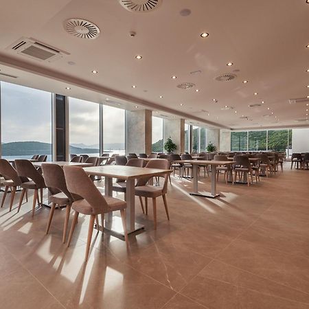נאום Marea Hotel & Spa מראה חיצוני תמונה