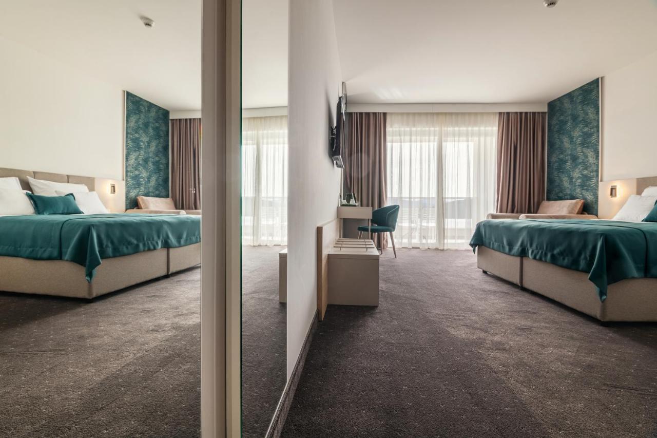 נאום Marea Hotel & Spa מראה חיצוני תמונה