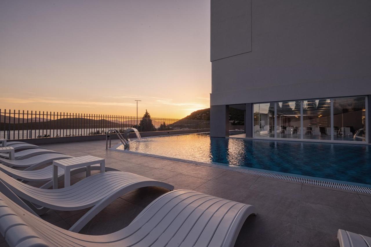 נאום Marea Hotel & Spa מראה חיצוני תמונה