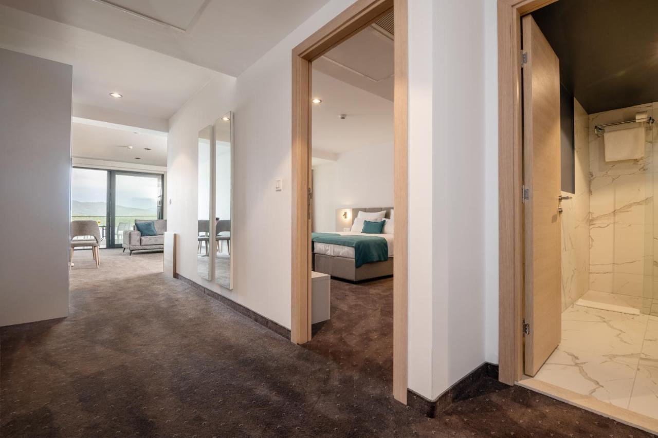 נאום Marea Hotel & Spa מראה חיצוני תמונה